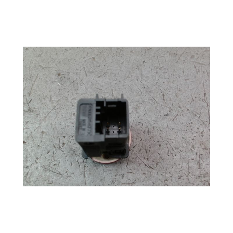 BOUTON DE WARNING PEUGEOT PARTNER BREAK I Phase 2 2002-2008
