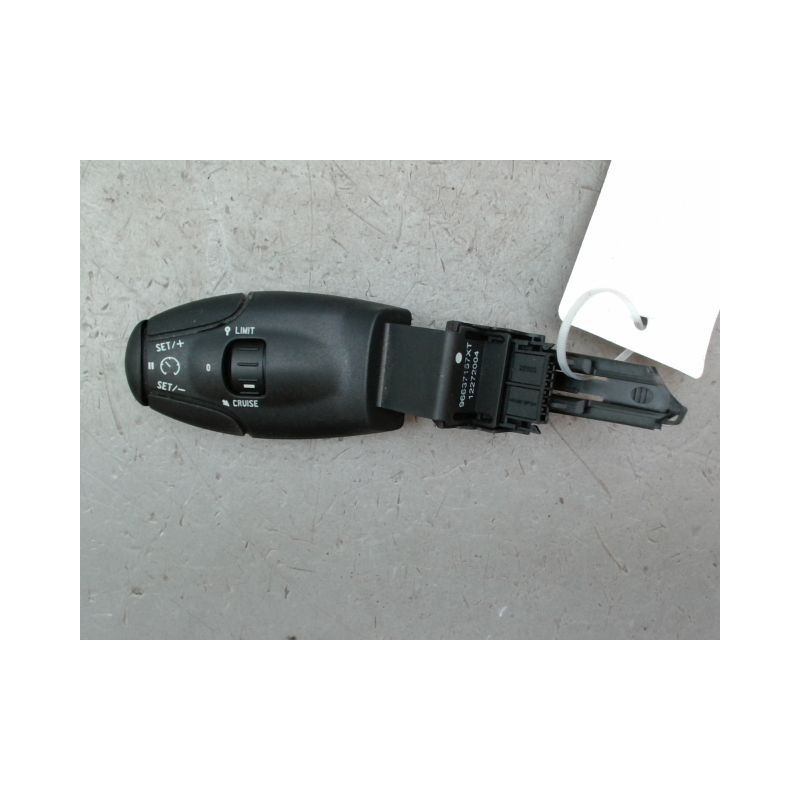COMMANDE REGULATEUR/LIMITATEUR VITESSE PEUGEOT 208 Phase 1 2012-...