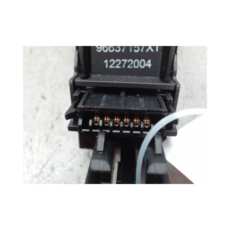COMMANDE REGULATEUR/LIMITATEUR VITESSE PEUGEOT 208 Phase 1 2012-...