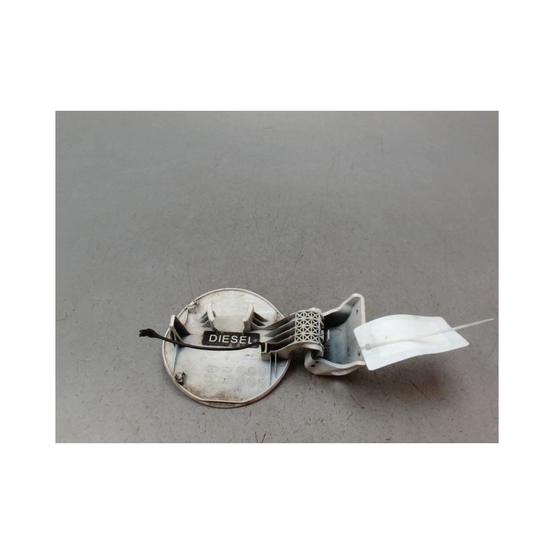 VOLET DE TRAPPE CARBURANT HYUNDAI I 20 2009-