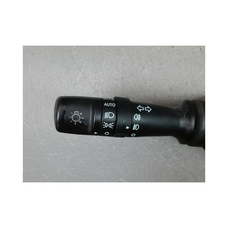COMMANDE ECLAIRAGE HYUNDAI I 20 2009-