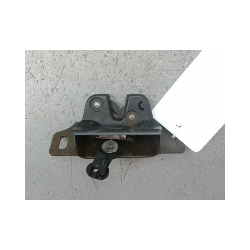 SERRURE HAYON  PEUGEOT 106 Phase 1 1991-1996