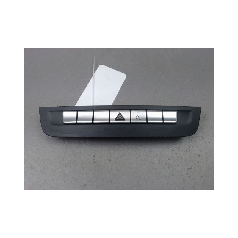 BOUTON DE WARNING MERCEDES CLASSE A 2004-