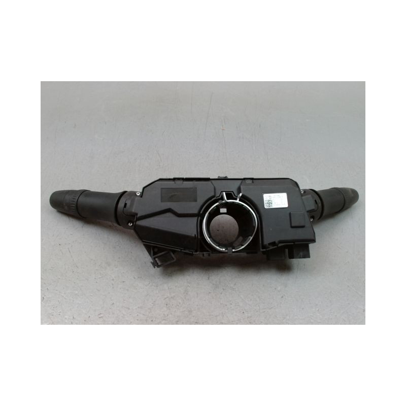 BLOC COMMODOS MITSUBISHI SPACESTAR