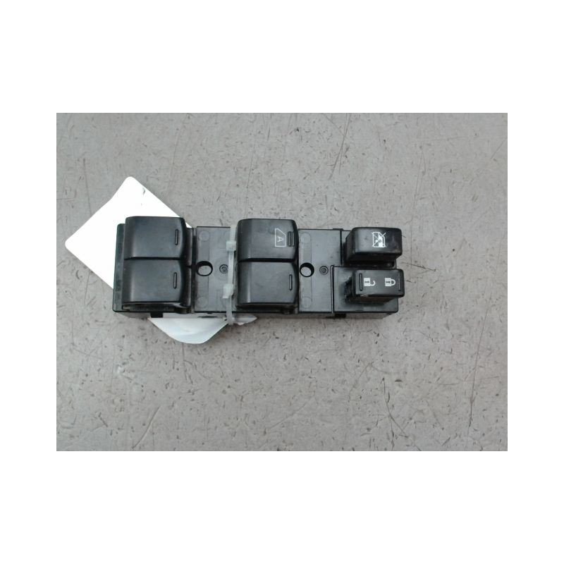 COMMANDE LEVE-GLACE PORTE AVG NISSAN NOTE