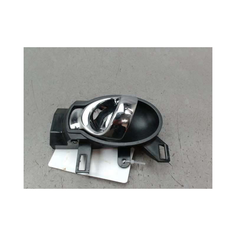 POIGNEE INTERIEURE PORTE AVANT GAUCHE NISSAN NOTE