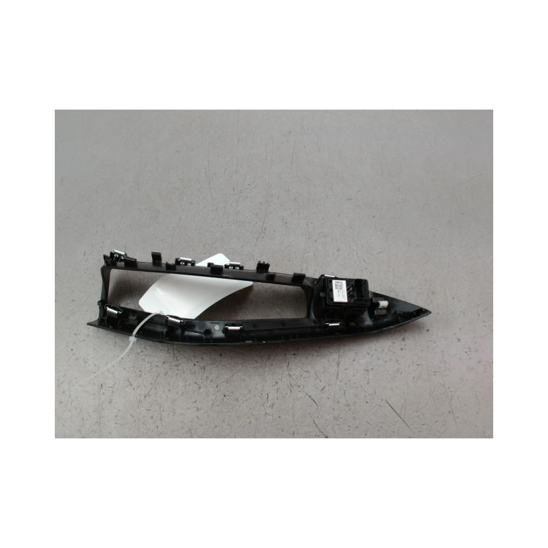 COMMANDE LEVE-GLACE PORTE AVD FORD FIESTA 2005-
