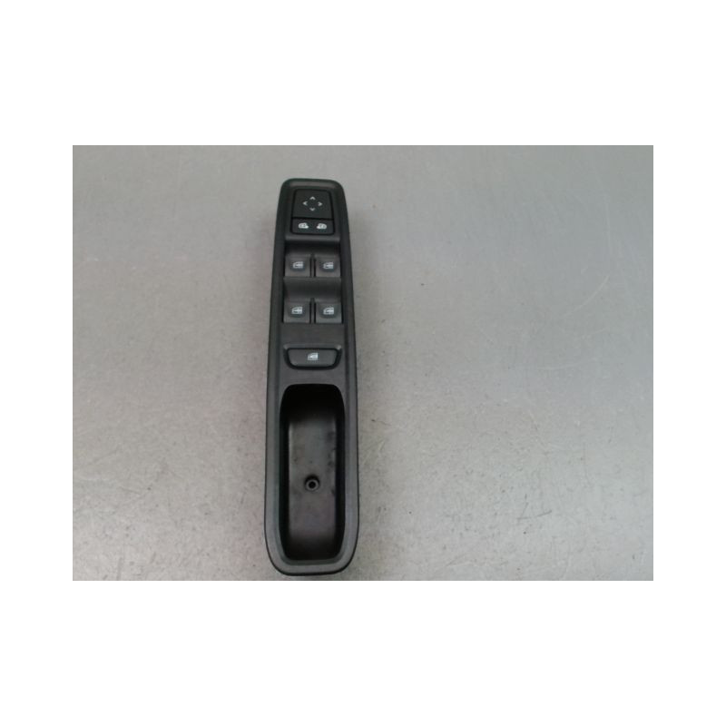 COMMANDE LEVE-GLACE PORTE AVG DACIA SANDERO 2008-