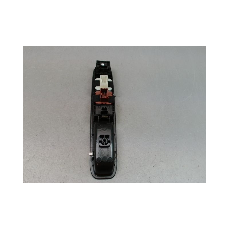COMMANDE LEVE-GLACE PORTE AVG DACIA SANDERO 2008-