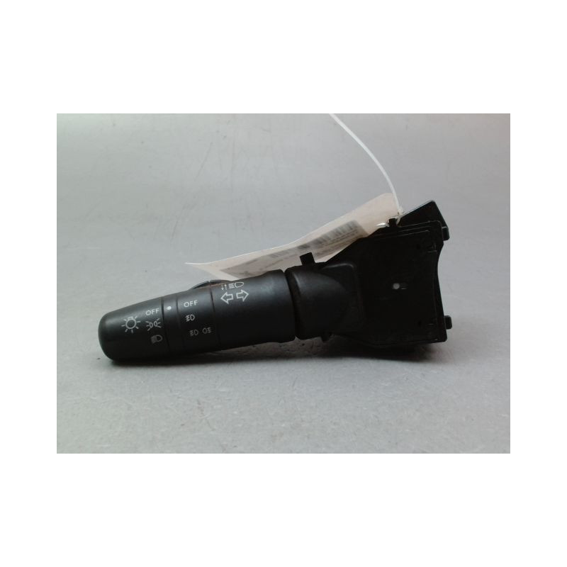 COMMANDE ECLAIRAGE NISSAN TERRANO BREAK II Phase 4 2002-2008