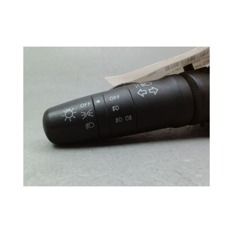 COMMANDE ECLAIRAGE NISSAN TERRANO BREAK II Phase 4 2002-2008
