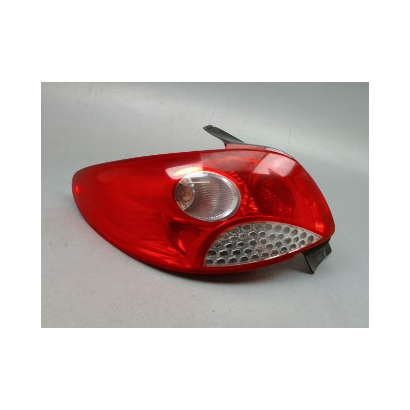 FEU ARRIERE GAUCHE  PEUGEOT 206 + 2009-2013