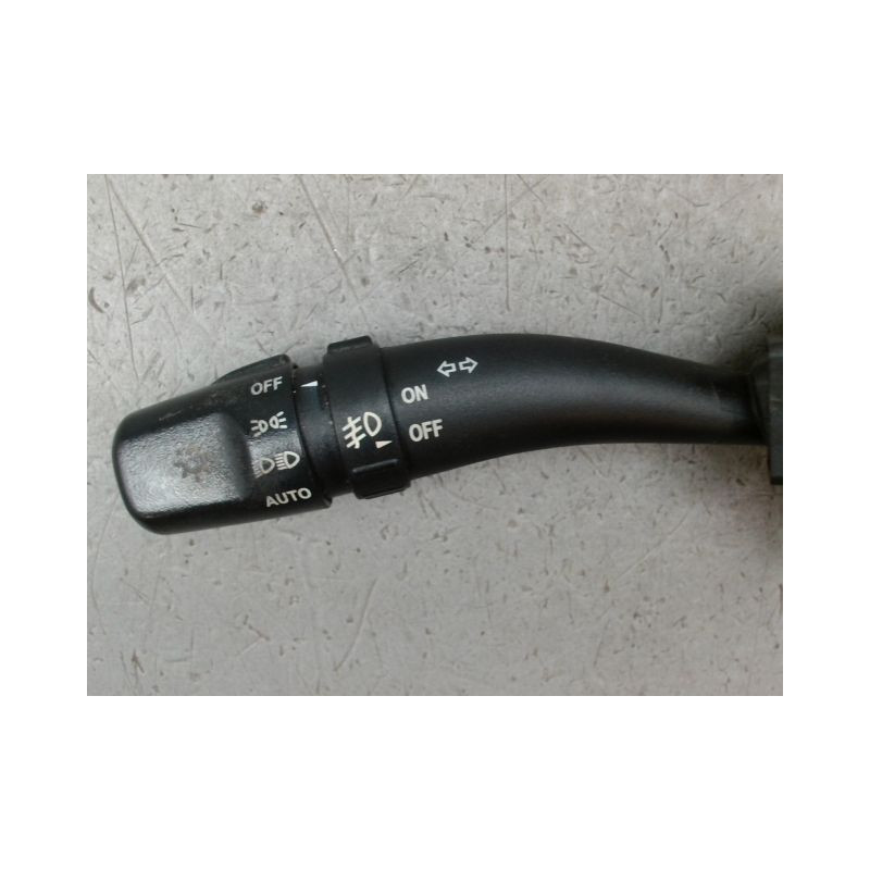 COMMANDE ECLAIRAGE KIA CARNIVAL/SEDONA MONOSP. II 2006-2010