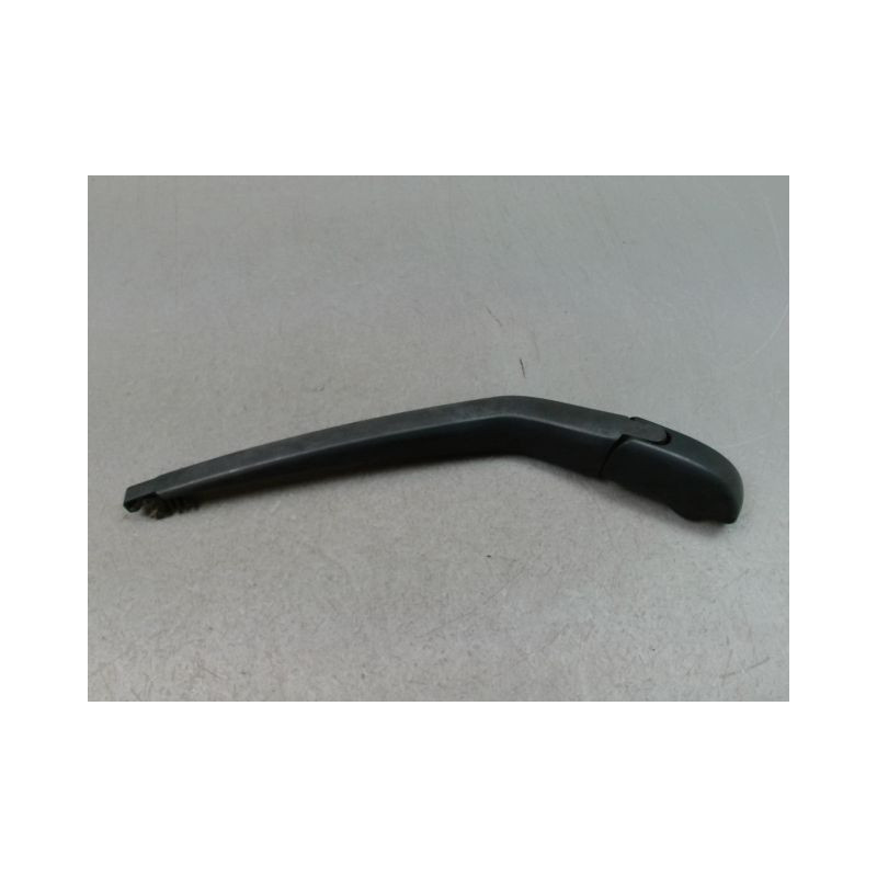 BRAS ESSUIE-GLACE ARRIERE TOYOTA YARIS 2005-