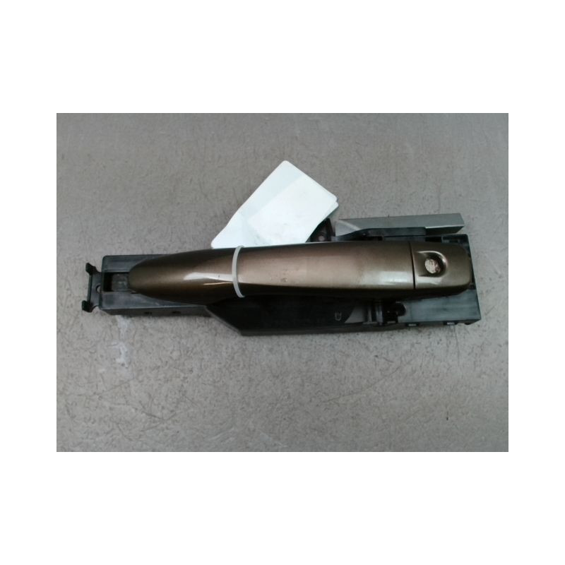 POIGNEE EXTERIEURE PORTE AVANT GAUCHE NISSAN QASHQAI BREAK II Phase 1 2014-...