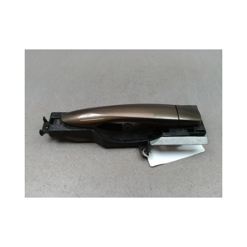 POIGNEE EXTERIEURE PORTE ARRIERE DROIT NISSAN QASHQAI BREAK II Phase 1 2014-...