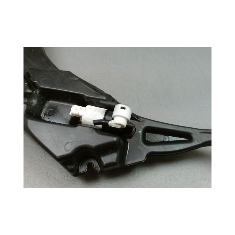 RESERVOIR LAVE-GLACE AVANT PEUGEOT 308 2011-
