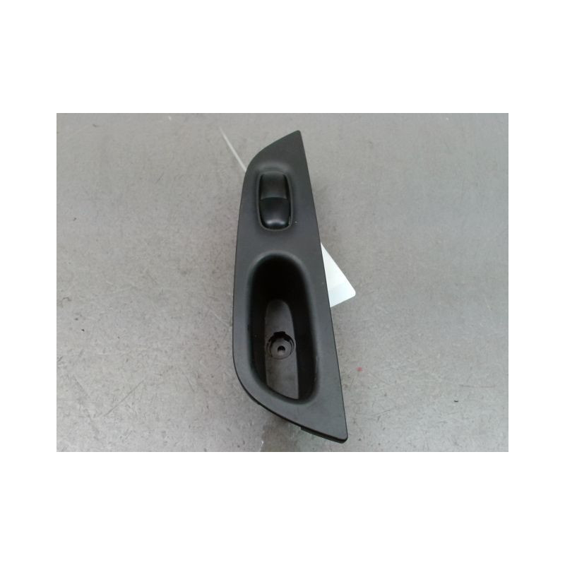 COMMANDE LEVE-GLACE PORTE ARD NISSAN X - TRAIL 2004-