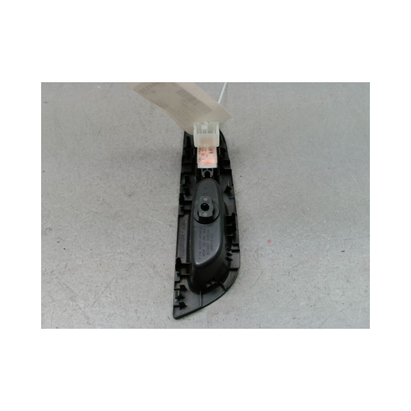 COMMANDE LEVE-GLACE PORTE ARD NISSAN X - TRAIL 2004-