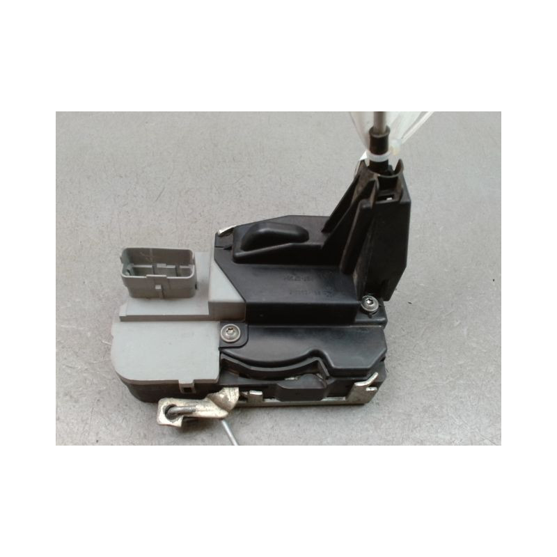 SYSTEME CONDAMNATION AVANT DROIT PEUGEOT 307 SW Phase 2 2005-2008
