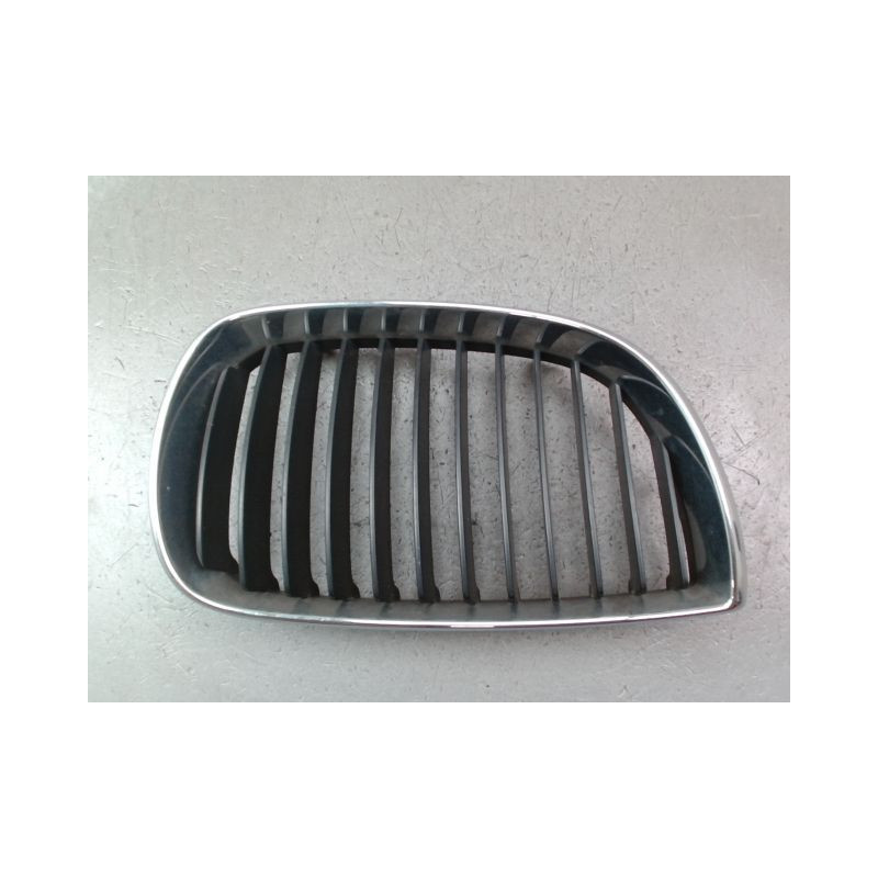 GRILLE CALANDRE DROIT BMW SERIE 1 I Phase 1 (E87) 2004-2006