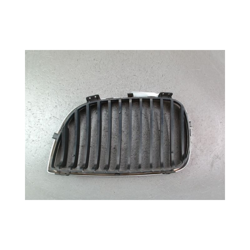 GRILLE CALANDRE DROIT BMW SERIE 1 I Phase 1 (E87) 2004-2006