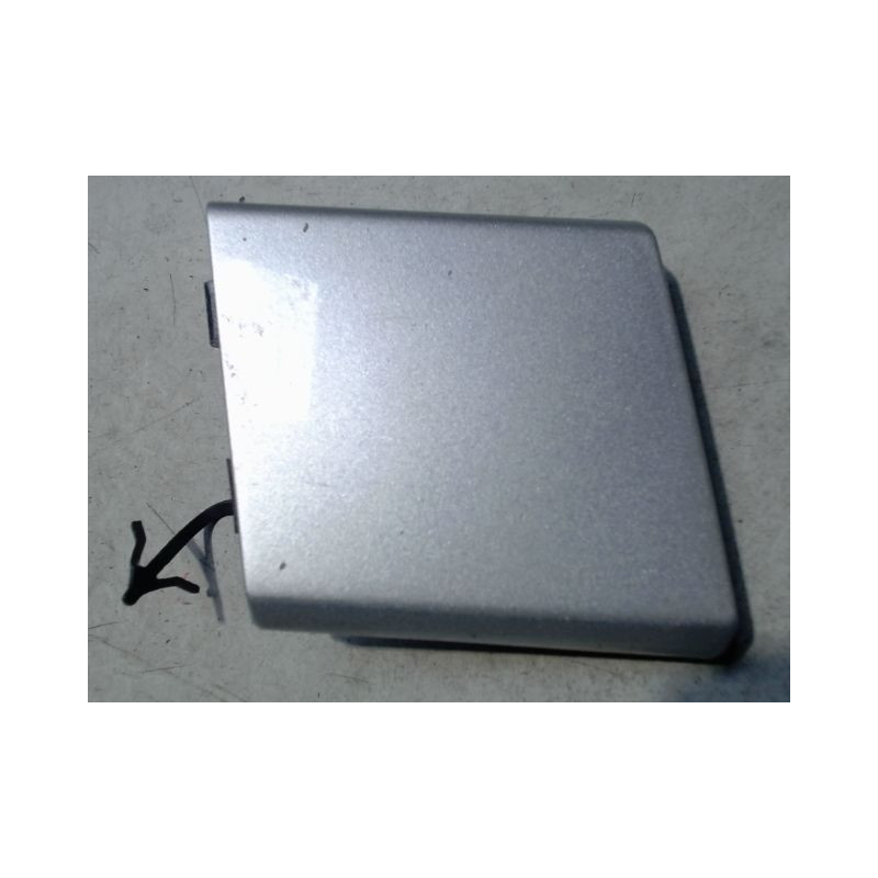OBTURATEUR COUVRE CROCHET DE BOUCLIER AV RENAULT SCENIC III 2009-
