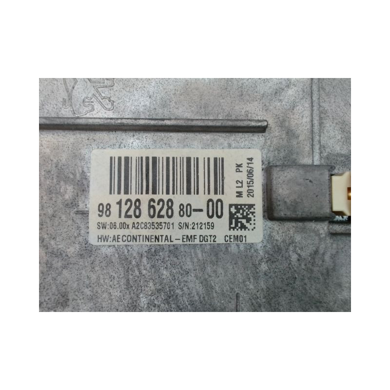 ECRAN GPS PEUGEOT 208