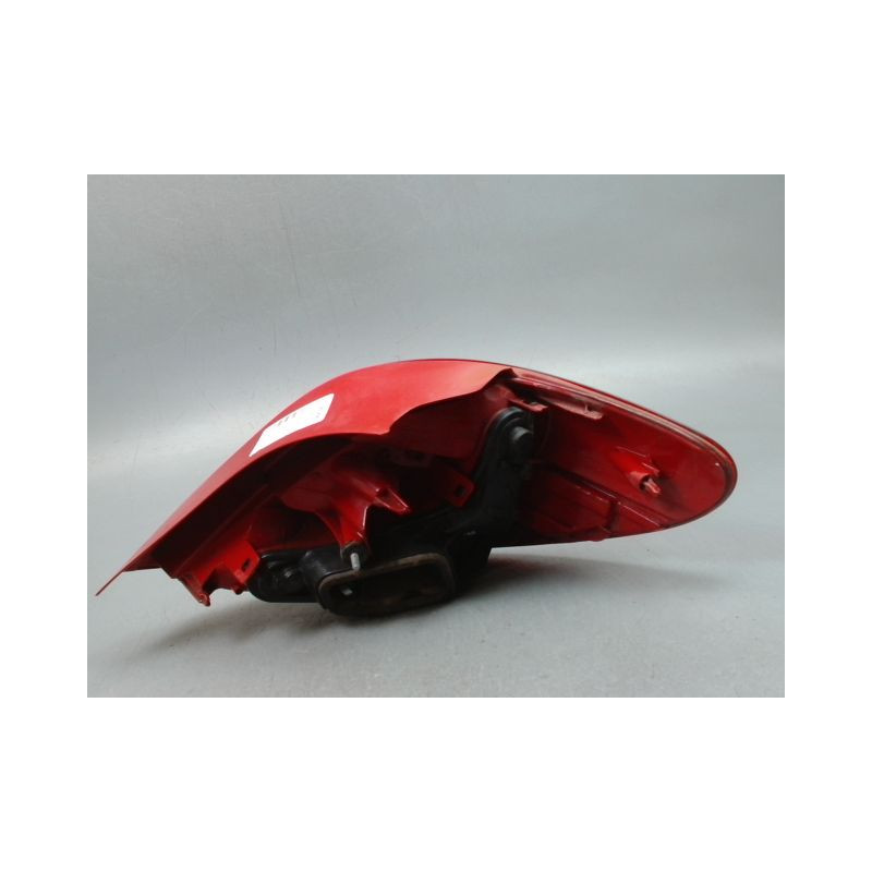 FEU ARRIERE GAUCHE  PEUGEOT 207 2006-2013