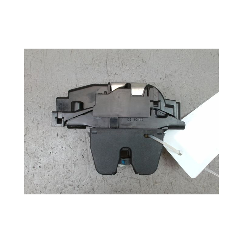 SERRURE COFFRE ARRIERE PEUGEOT 308CC