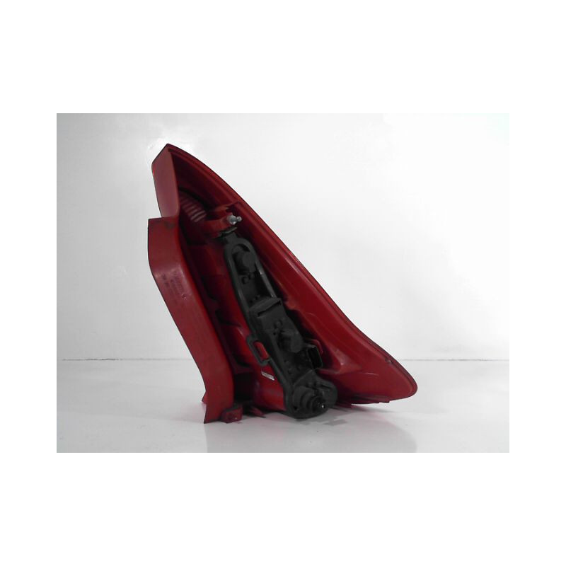 FEU ARRIERE GAUCHE  CITROEN C4 04-08