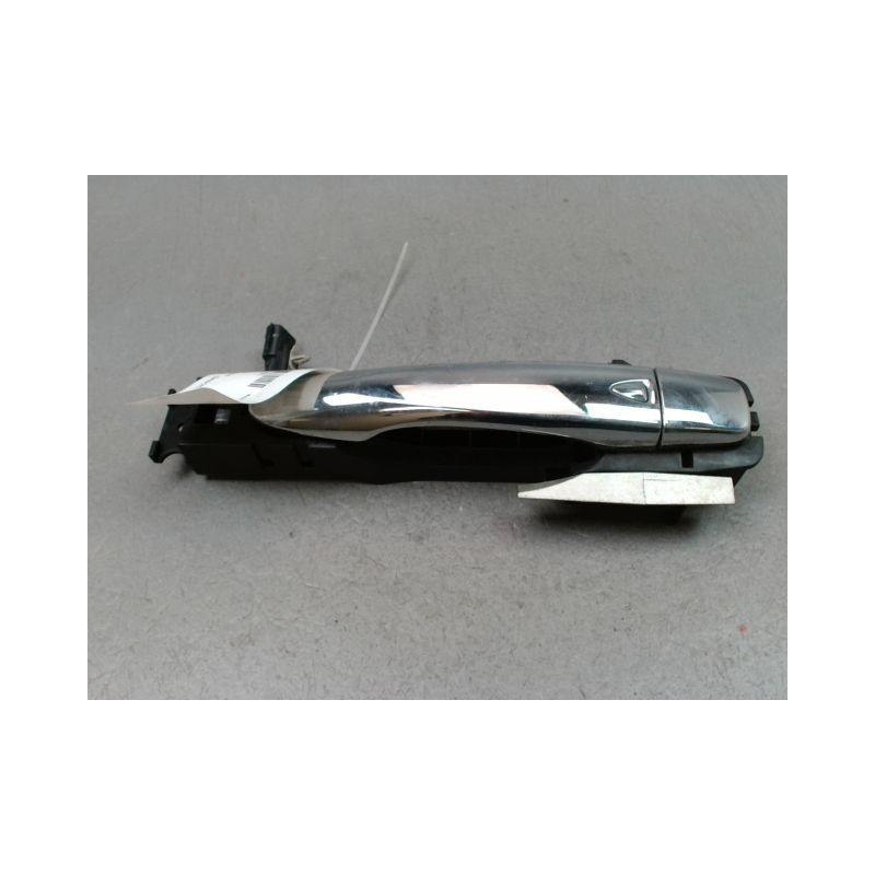 POIGNEE EXTERIEURE PORTE AVANT DROIT NISSAN X - TRAIL 2004-