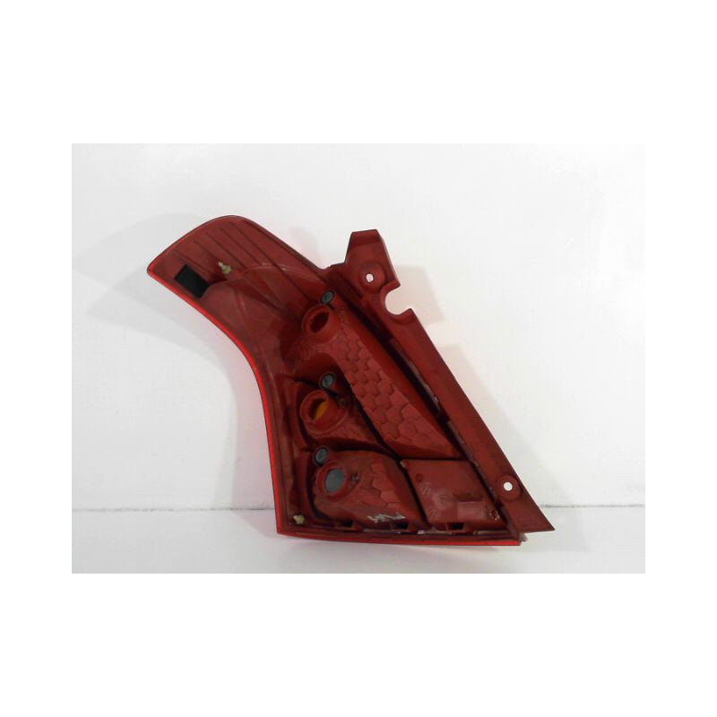 FEU ARRIERE DROIT SUZUKI SWIFT 3P
