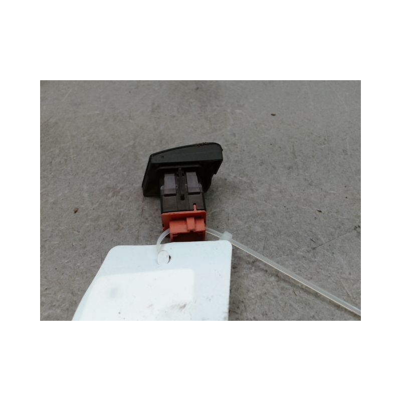 ACTIONNEUR TRAPPE CARBURANT DS DS5