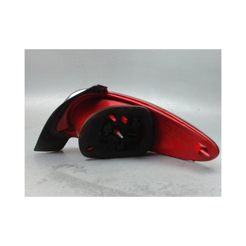 FEU ARRIERE GAUCHE  PEUGEOT 206 + 2009-2013