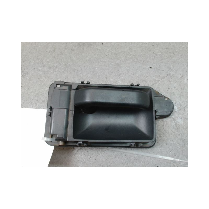POIGNEE INTERIEURE PORTE AVANT DROIT PEUGEOT 106 Phase 2 1996-2003