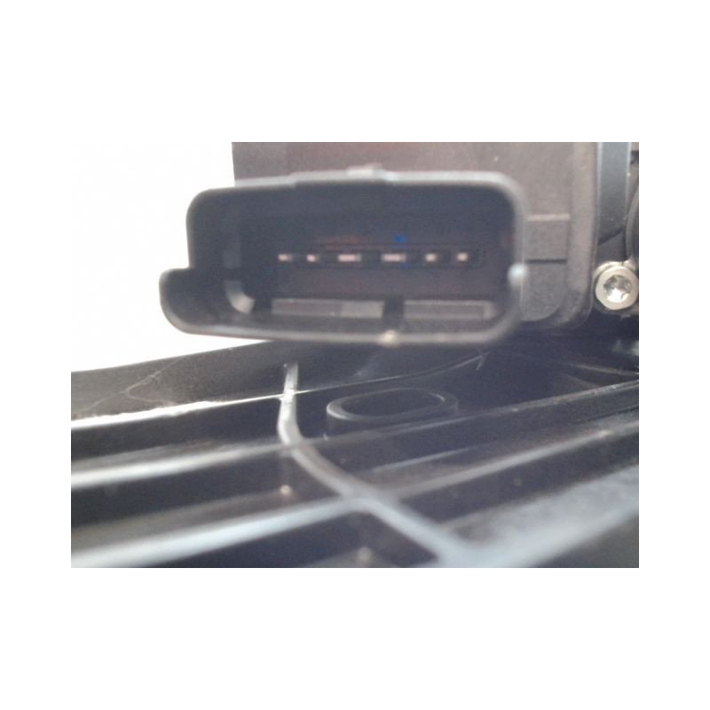 MECANISME+MOTEUR LEVE-GLACE ARRIERE DROIT PEUGEOT 5008 2009-