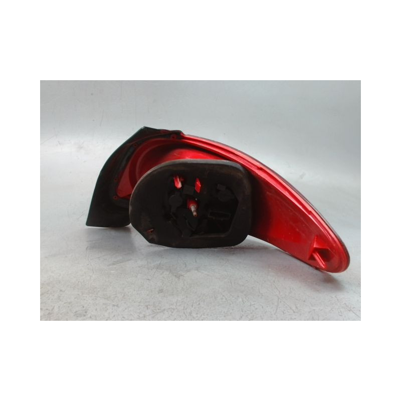 FEU ARRIERE GAUCHE  PEUGEOT 206 + 2009-2013