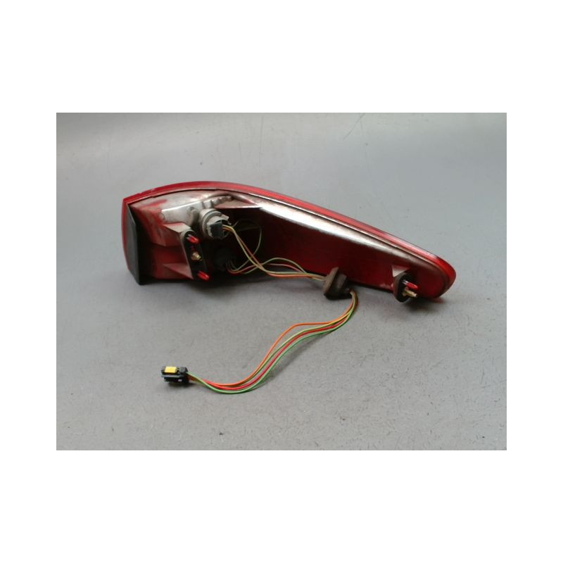 FEU ARRIERE GAUCHE  PEUGEOT 607 BERL. Phase 2 2004-2010