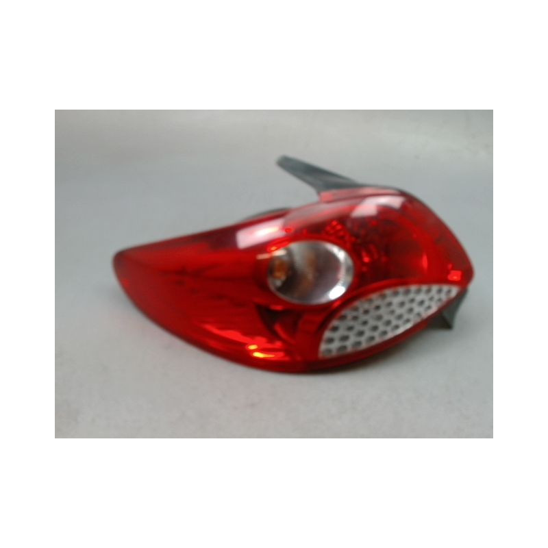 FEU ARRIERE GAUCHE  PEUGEOT 206 + 2009-2013