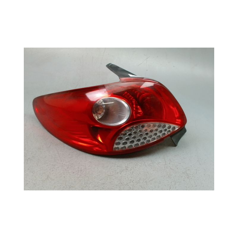 FEU ARRIERE GAUCHE  PEUGEOT 206 + 2009-2013