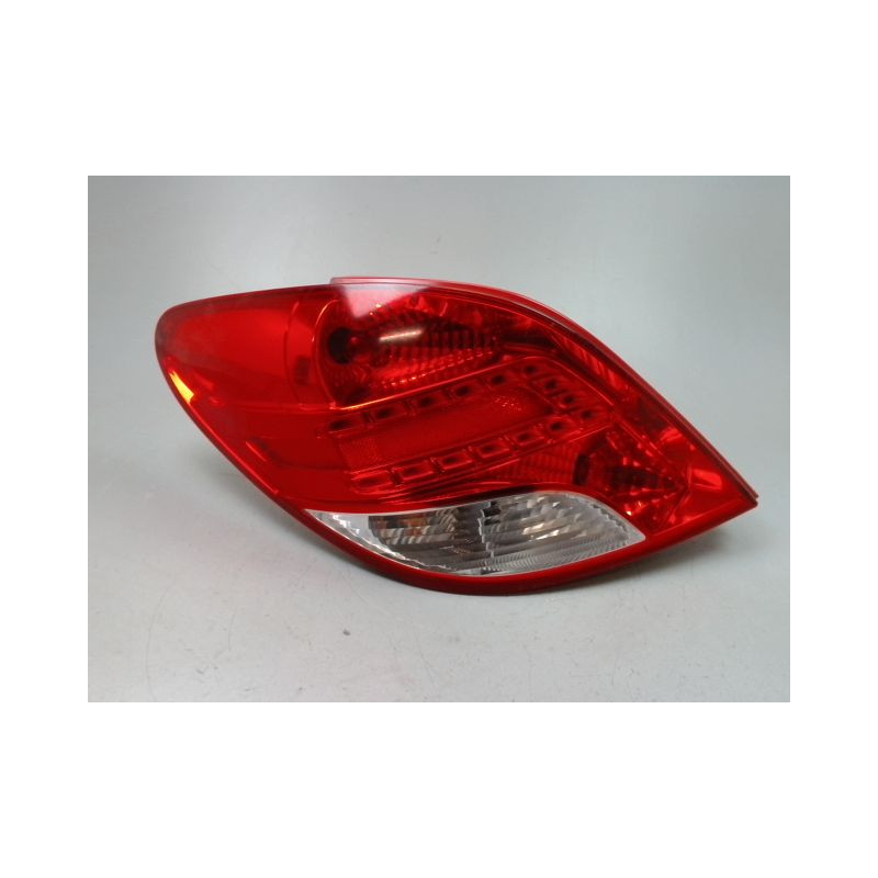 FEU ARRIERE GAUCHE  PEUGEOT 207 2006-2013