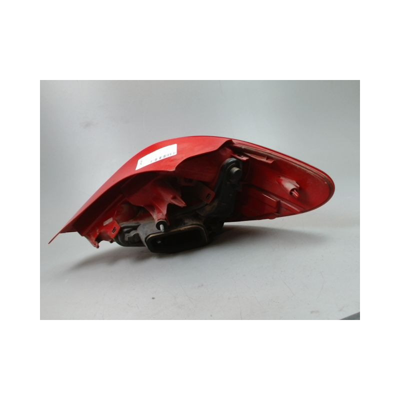 FEU ARRIERE GAUCHE  PEUGEOT 207 2006-2013