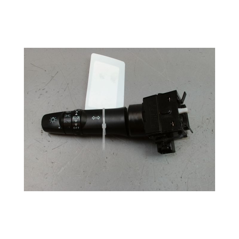 COMMANDE ECLAIRAGE PEUGEOT ION