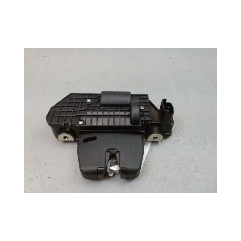 SERRURE HAYON  PEUGEOT 2008 Phase 1 2013-...