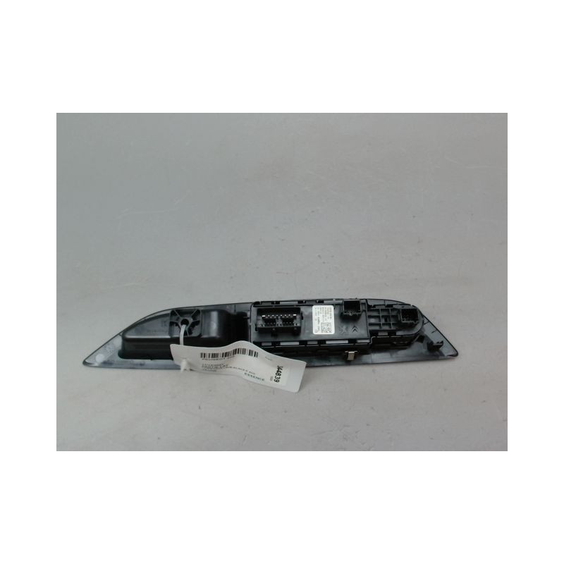 COMMANDE LEVE-GLACE PORTE AVG PEUGEOT 208