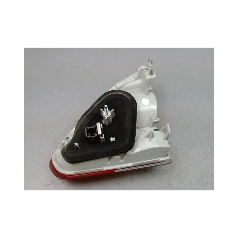 FEU ARRIERE INTERIEUR GAUCHE PEUGEOT 2008 Phase 1 2013-...