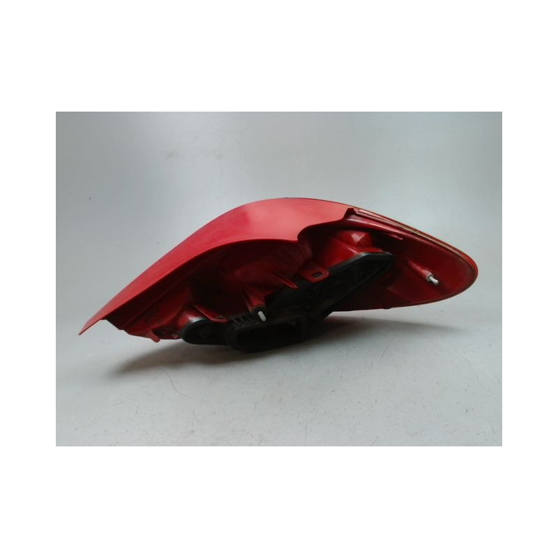 FEU ARRIERE GAUCHE  PEUGEOT 207 2006-2013