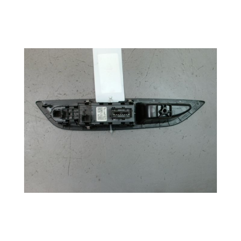 COMMANDE LEVE-GLACE PORTE AVG PEUGEOT 208 2012-...