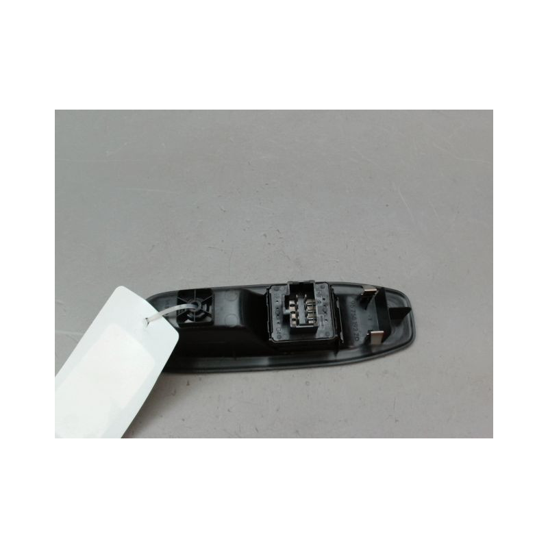 COMMANDE LEVE-GLACE PORTE AVG PEUGEOT 208